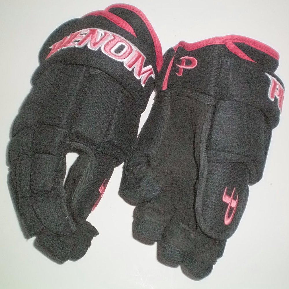 Phenom Senior Hockey Gloves Size 14 inch XL